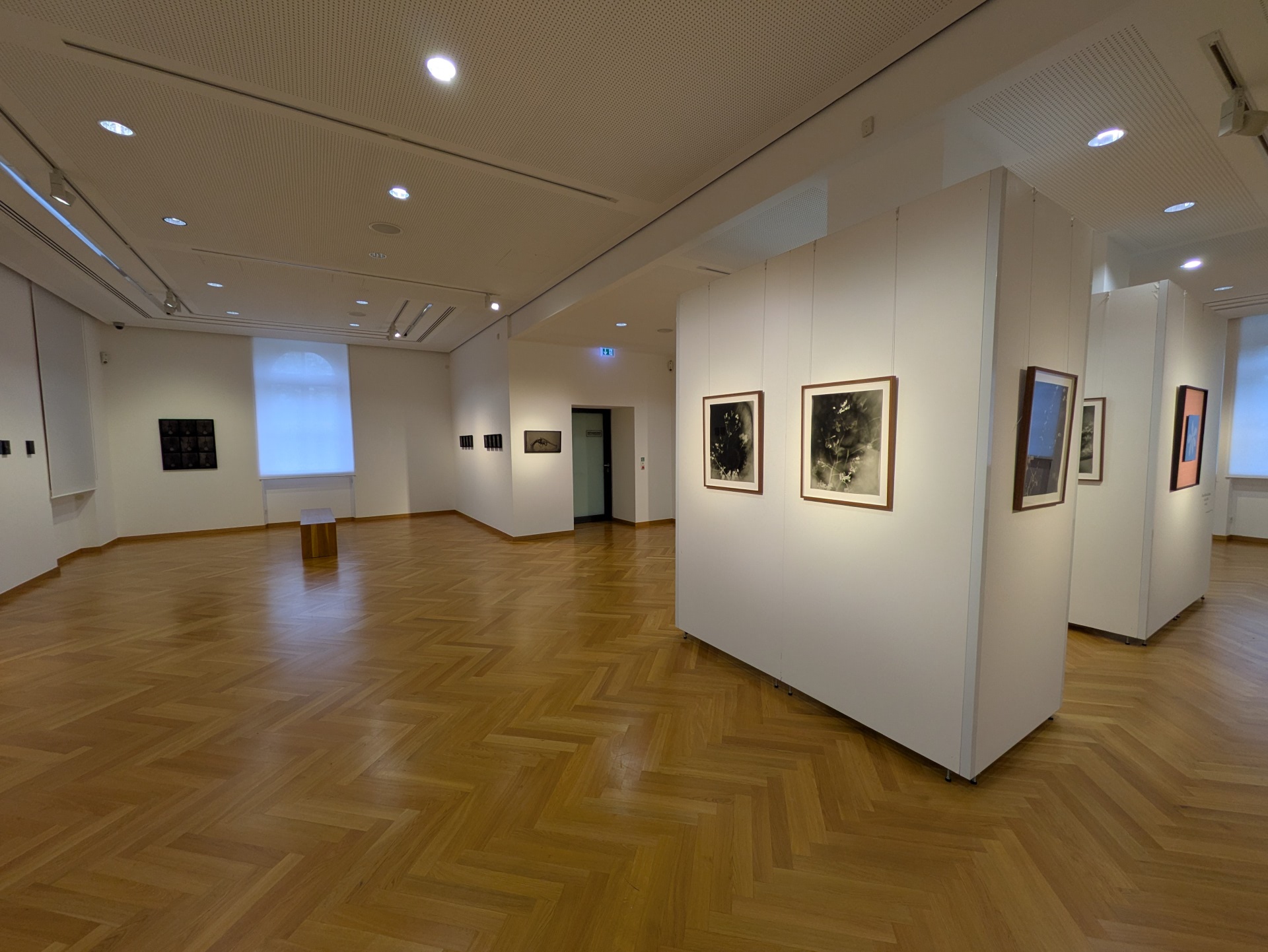 Blick in die Ausstellung "Die Stille in dir" im Forum ALTE POST