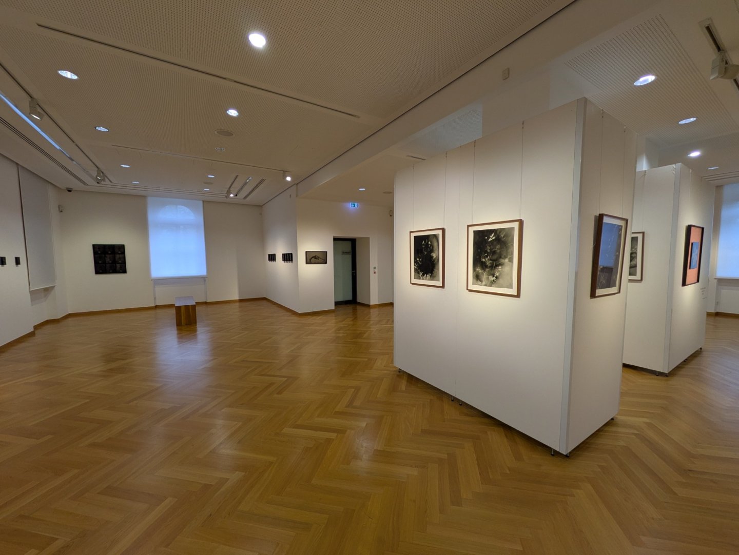 Blick in die Ausstellung "Die Stille in dir" im Forum ALTE POST Blick in die Ausstellung "Die Stille in dir" im Forum ALTE POST