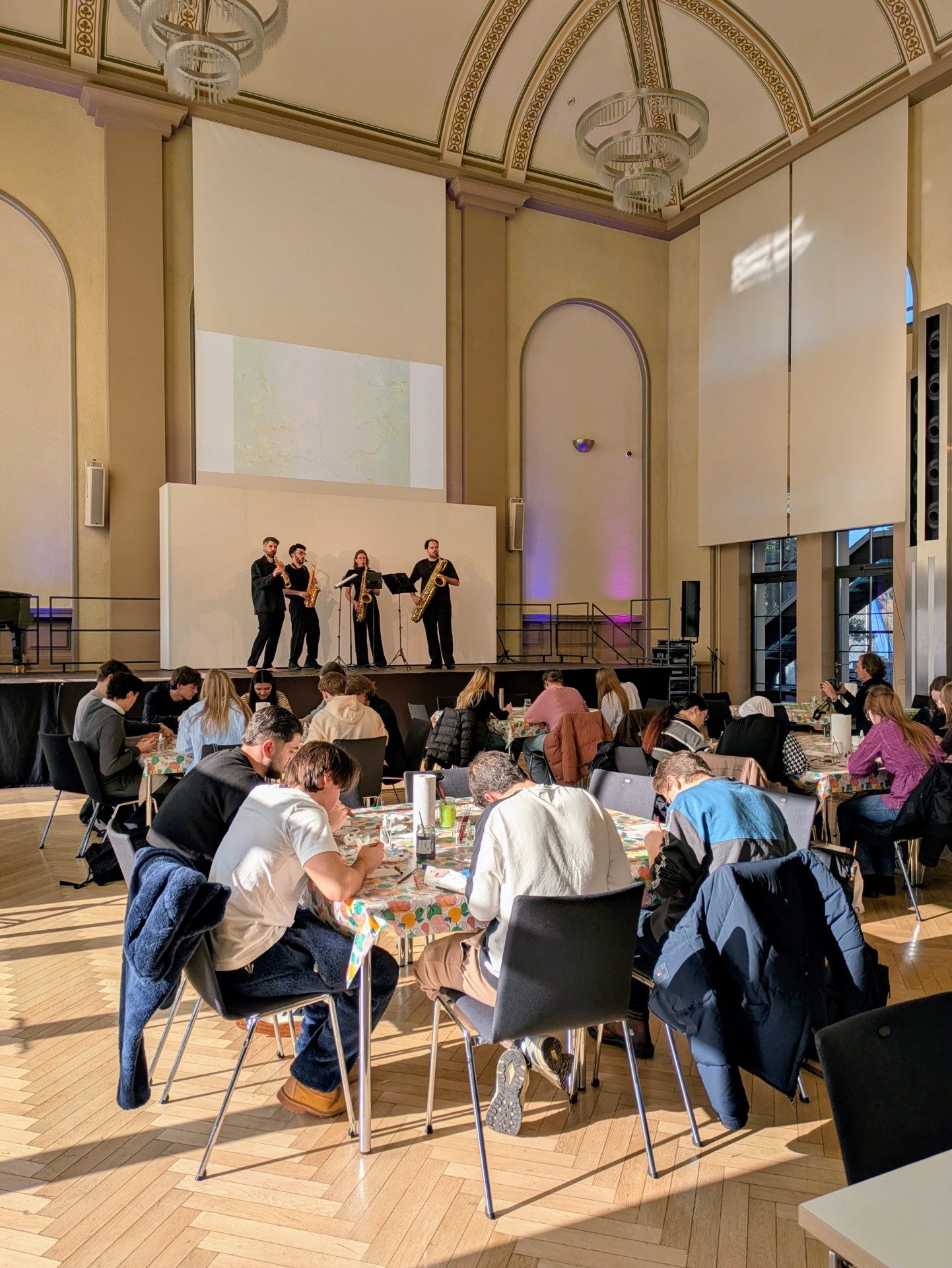 Hör Mal-Konzert mit dem Arcis Saxophon Quartett und einer Oberstufen-Klasse